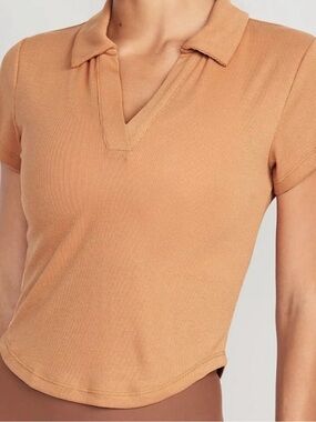 Old Navy Ribbed V-Neck Polo Crop Top — Tan